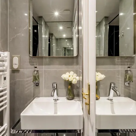 Апартаменты Merveil - Luxury -champselysees- Florentin I